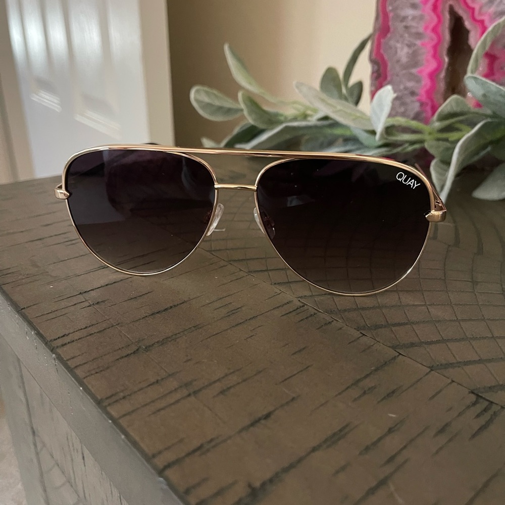 QUAY High key aviators